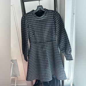 Plaid long sleeve knee length dress